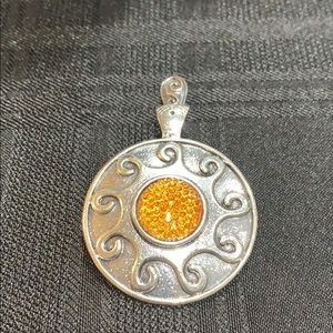 NWOT Silver toned detachable pendant for necklace
